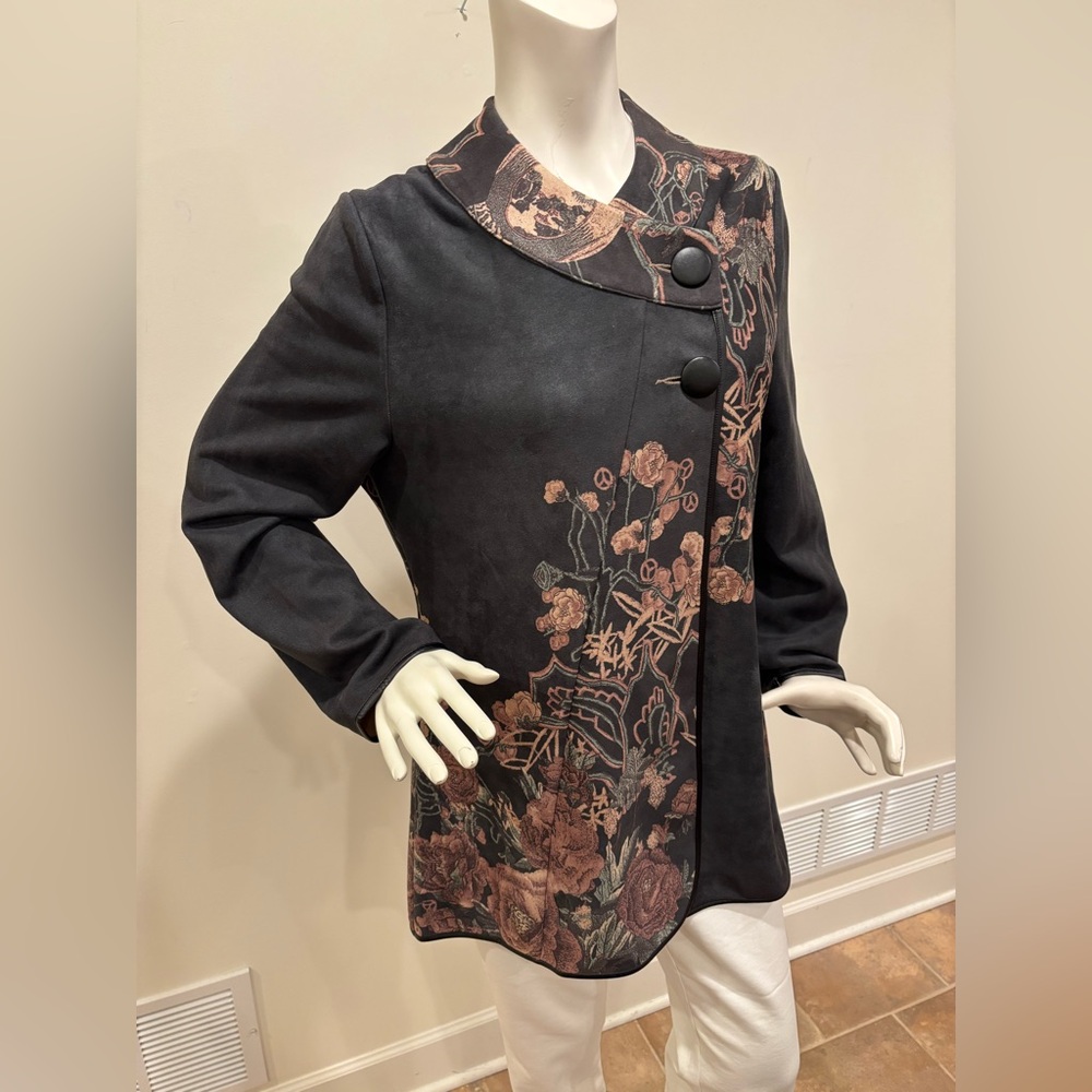 Radzoli Floral Asymmetrical Grey & Pastel Embroidery Detail Button-Up Tunic, L - Picture 3 of 13